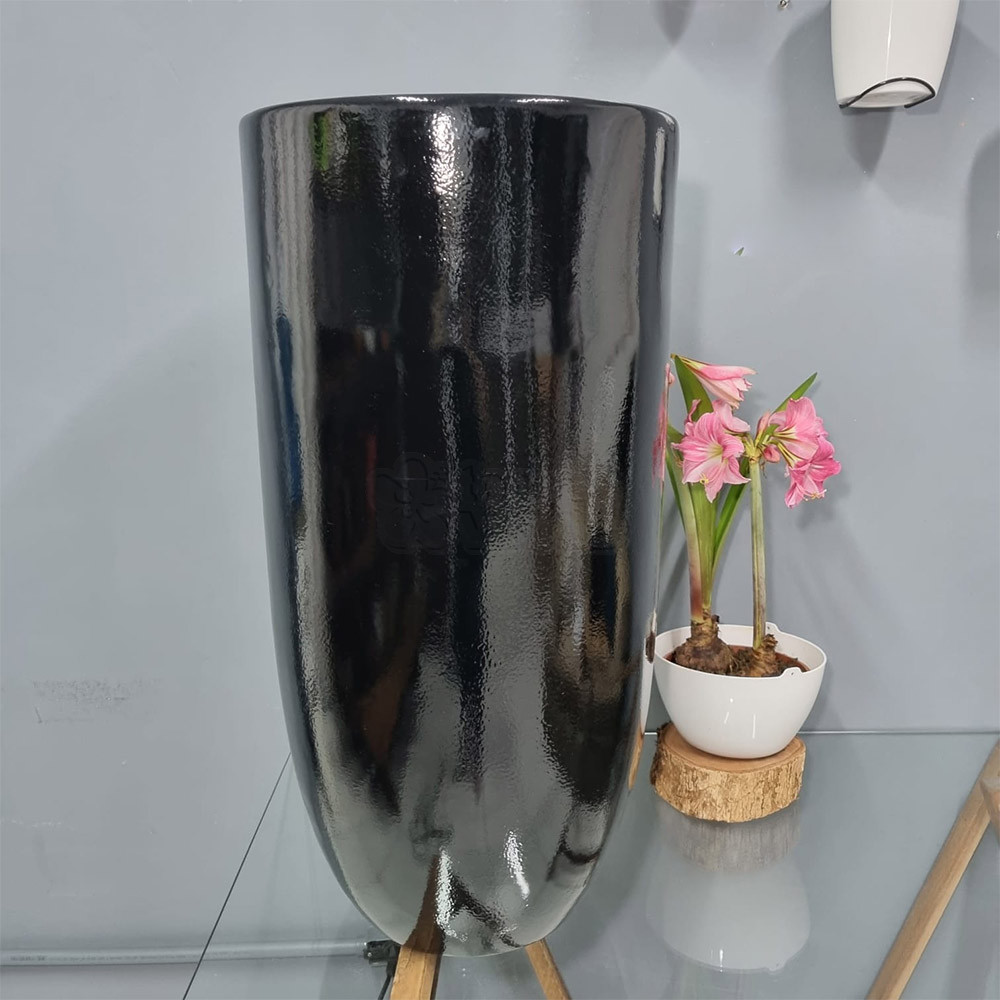 Vaso Fibra de Vidro - Verona 44GG - 90 alt x 44 diâm - Cor Preto - Peça Única
