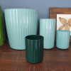 Composição de Vasos Groove. Tamanhos G, M alto e P na cor Verde Menta e P na cor Verde Botanic.