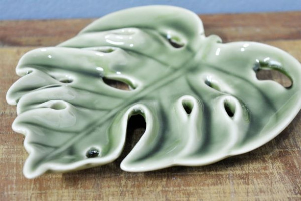 Folha de cerâmica decorativa